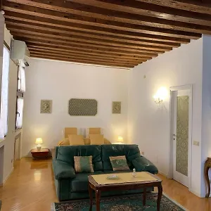 https://corte-malvasia.hotelinveneto.com